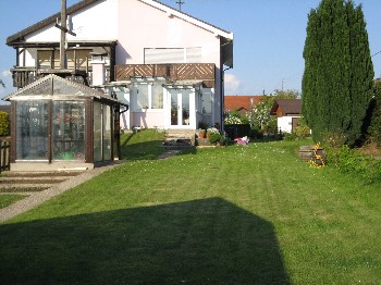 Attraktive Doppelhaushälfte in Waldbrunn-Weisbach