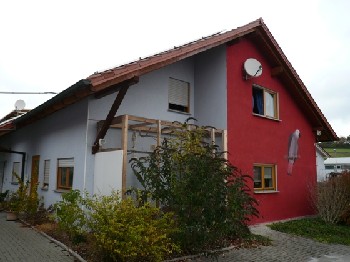 Doppelhaus m. Kegelbahngebäude